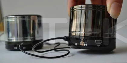 Magnetic Home Radio Bluetooth Speaker For Cell Phone Nokia / Sony / Huawei