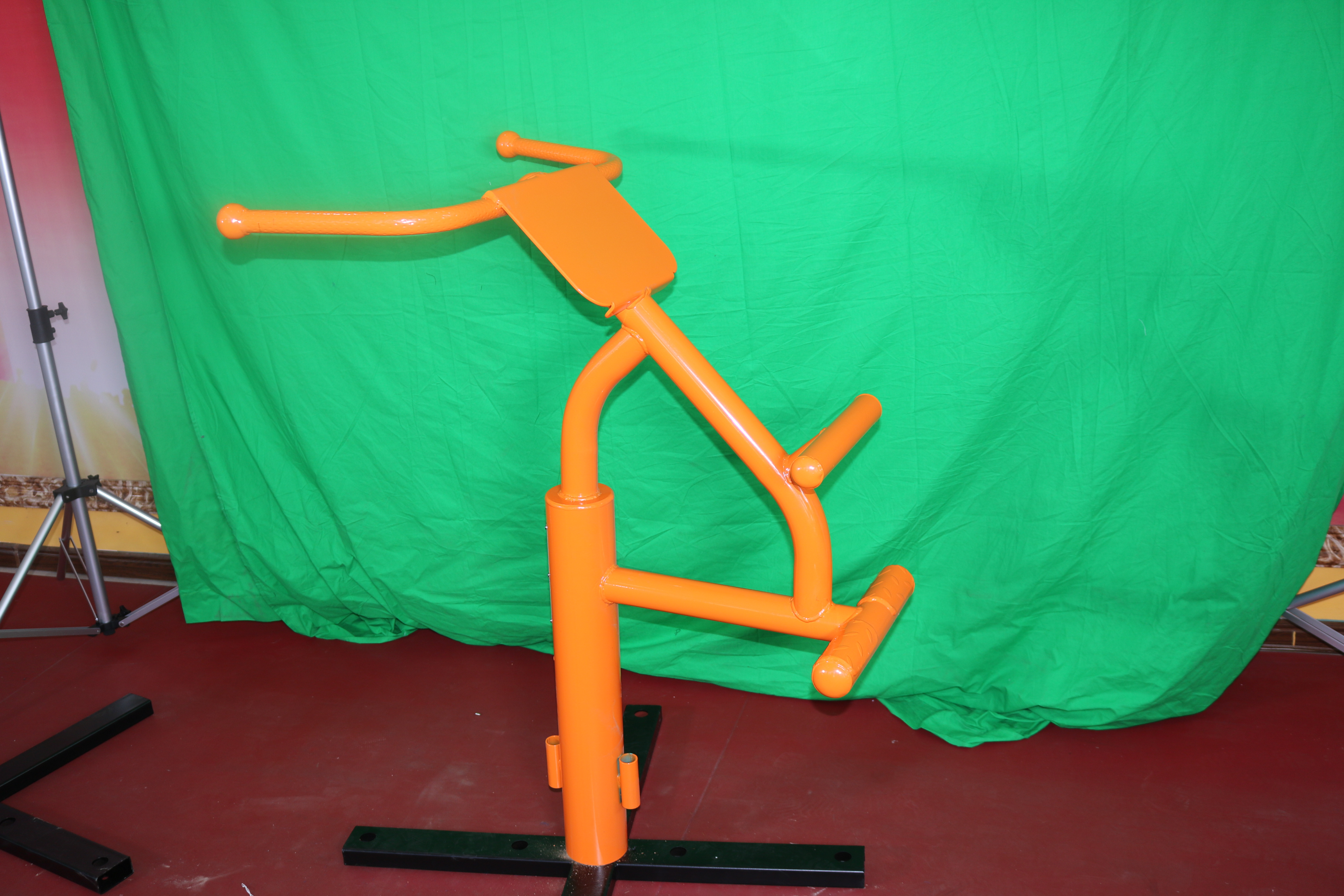 Premium Fitness Equipment for Back Muscle Training