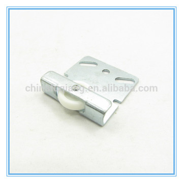 Sliding door hanging wheel