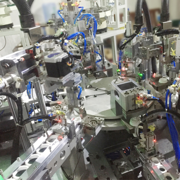 Non standard industrial assembly line for shower head