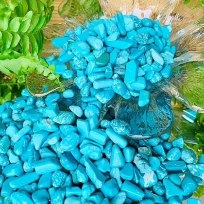 Wholesale Natural Turquoise Chips and Crystal Gravels