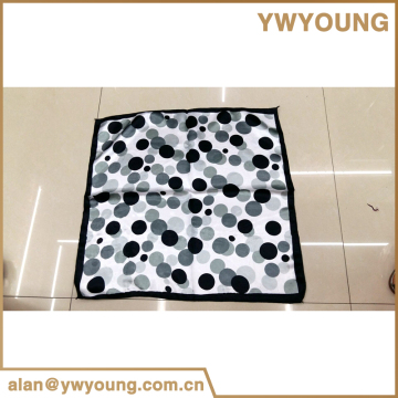 2016 New Design Square Printed Silk Stain Scarf