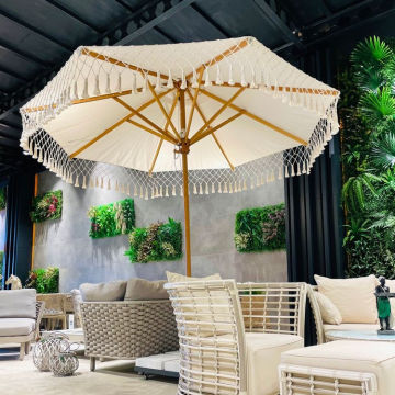 2023 Wooden Pole Canvas Waterproof Patio Pool Umbrella with Tassels