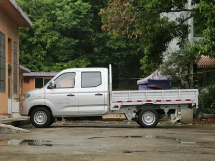 Ruichi New Energy Vehicle Ec72