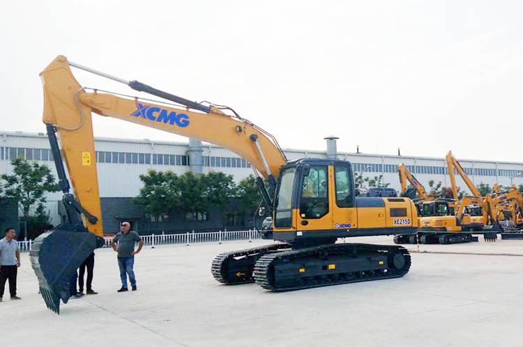 XCMG 21ton آلات البناء XE215C حفارات زحافة