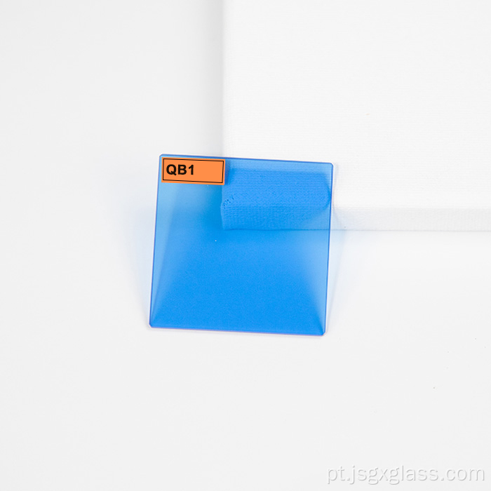Escolha o tipo de absorção Vidro óptico azul QB1