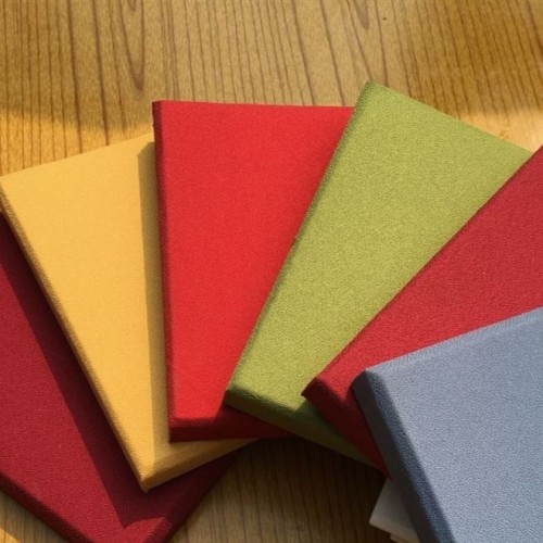 Карыстальніцкія тэкстуры і колеры тытана і колеры