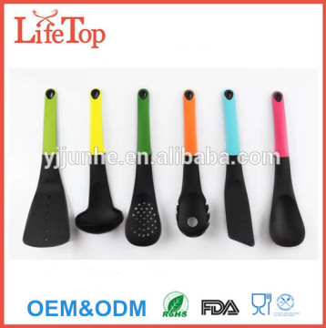 Non-stick 7 Piece Kitchen Utensil Set With Rotating Organizing Carousel