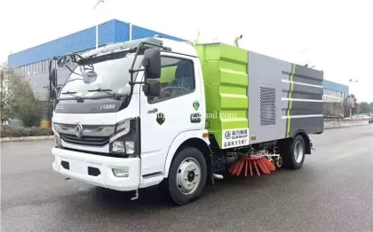 Dongfeng 9L capacity sweeper clean truck