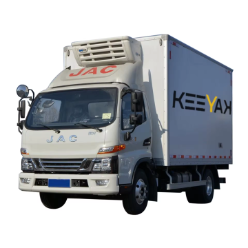 중국 제조 JAC 4X2 디젤 트럭 냉장고 - 새로운 도착 159 HP 117 kW 냉장 트럭 판매