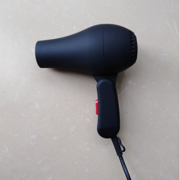Foldable Handle Reliable Safety 800W Travelling Hair Dryer