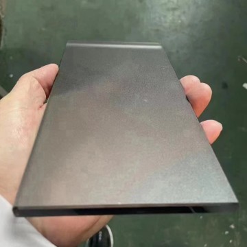 4 bis 6 mm gefrostetes Glas für die Wand