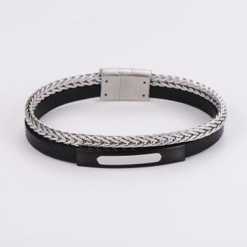 Minimalist Stainless Steel Franco Chain and Leather Bracelet for Men: Modern Jewelry Design