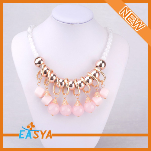 Kalung loket Pearl Pink putih di Pearl