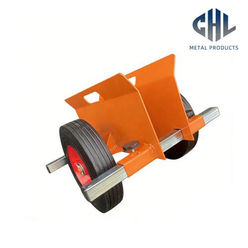 Оранжевая двухколесная тележка для транспортировки стекла