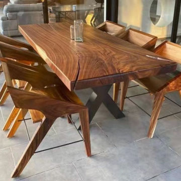 Best Quality Factory Price Wooden Kitchen Furniture Live Edge Solid Walnut Wood Slab Restaurant Dining Table Top" 

However, if you're looking for a more concise title for a search engine, consider:

"Live Edge Walnut Wood Dining Table Top - Factory Price