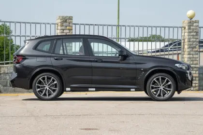 2025 BMW X3 Luxury AWD SUV with Electric Fuel from China