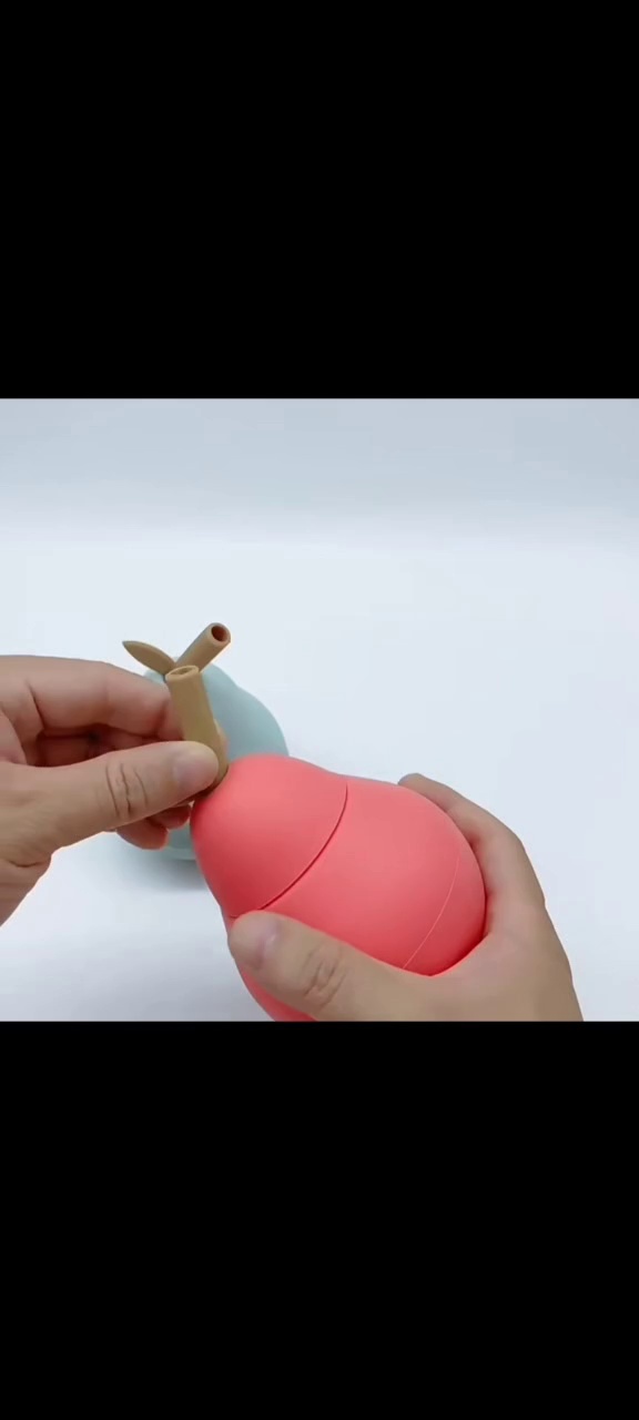 Silicone Pear - shaped Anti - slip Straw Cup