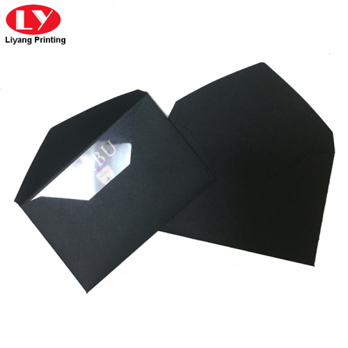 Petite enveloppe noire personnalisée avec logo UV
