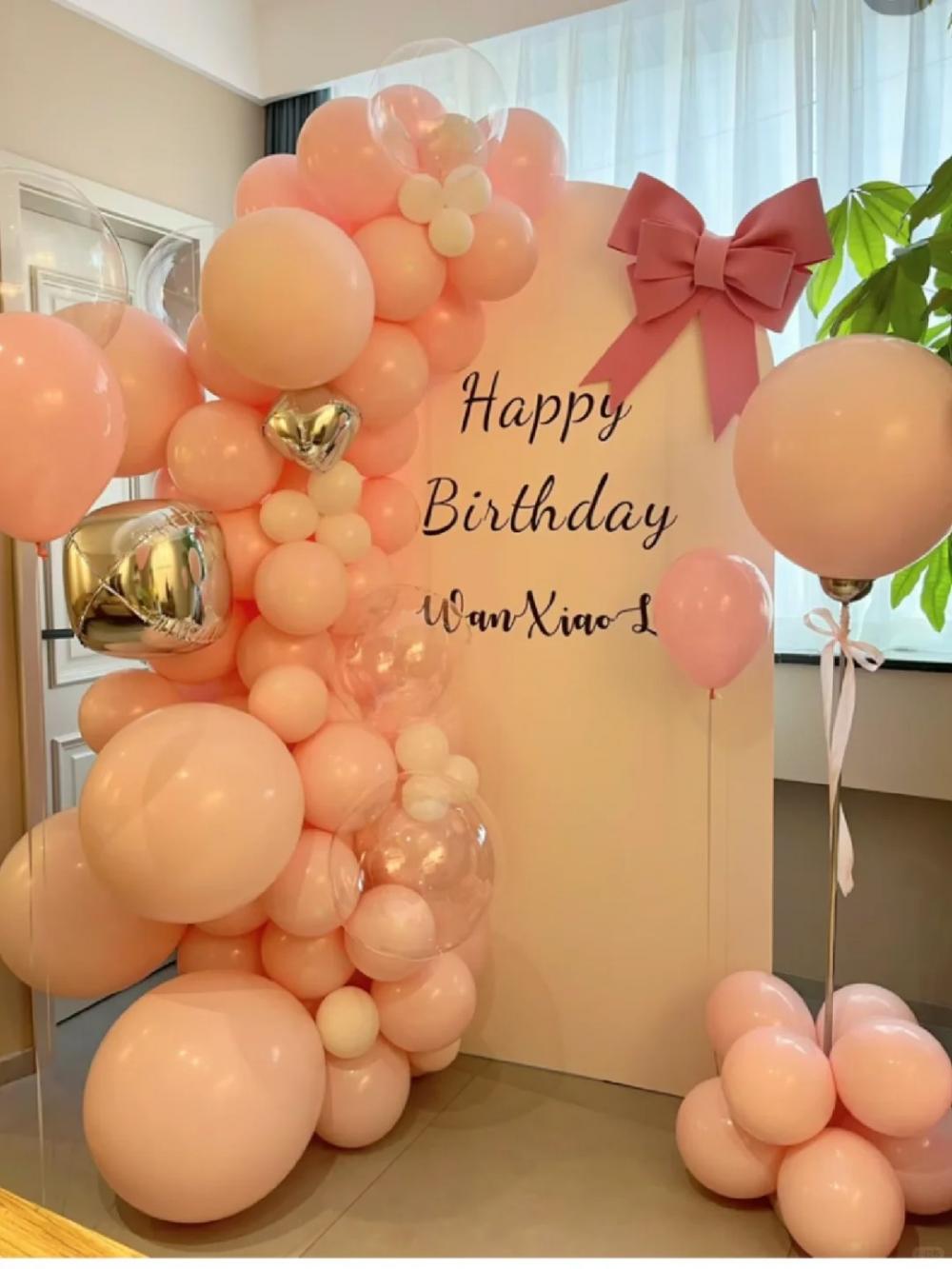 girl balloon girl balloon
