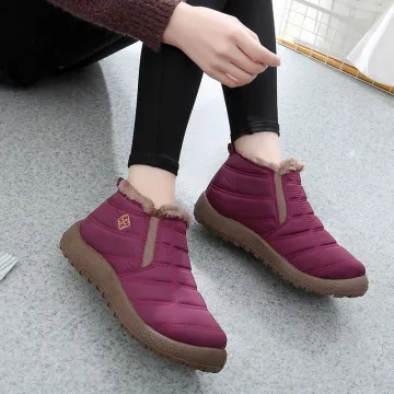 Anti slip and waterproof snow boots