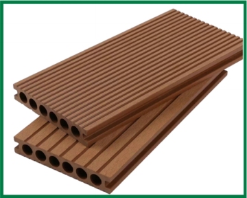 WPC Outdoor Flooring - Kecantikan yang bertahan di luar ruangan.