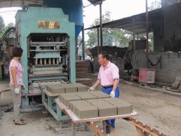 Soild Block Machine (JL6-15)