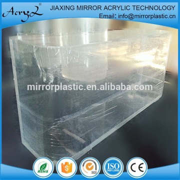 Transparent acrylic plastic aquarium