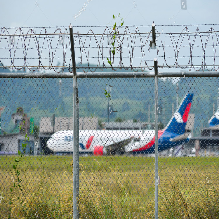 airport fence (6)