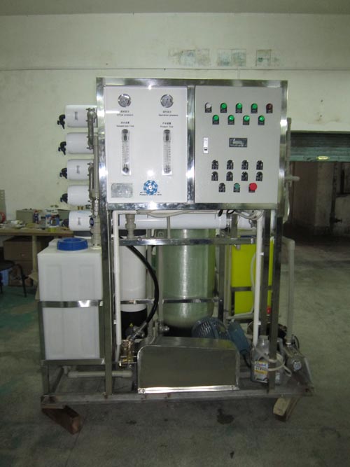 SEAWATER DESALINATION EQUIPMENT