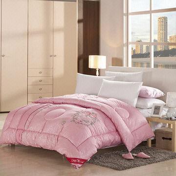 100% goose down duvet, patchwork pattern