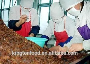 taste sweet and seedless dried red raisin