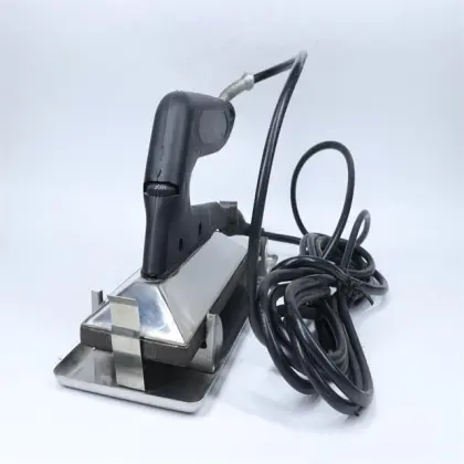 Carpet Installation Tools (Carpet Kicker & Iron)