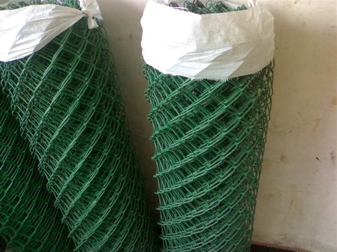 Green PVC Coated Diamond Fence For Stadium