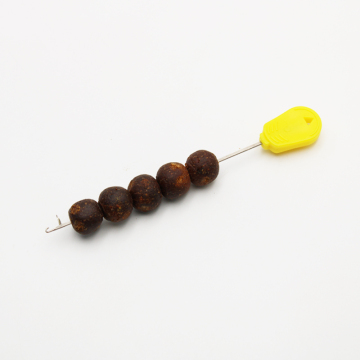 Carp Fishing Heavy Latch Stick Needle" 

However, to make it more suitable for a search engine title, we might want to consider clarity and common search terms:

"Carp Fishing: Heavy Latch Stick Needle Technique