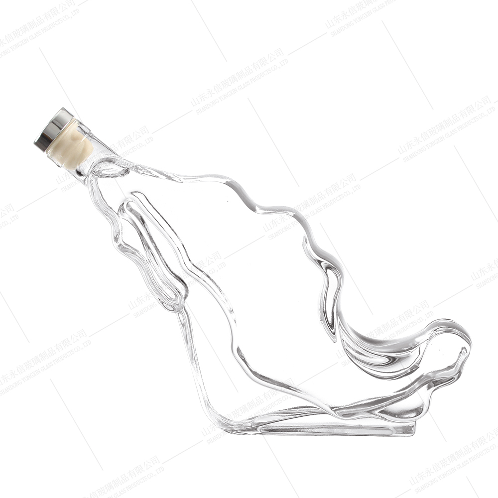 Personalized royal crystal whiskey bottles vendor