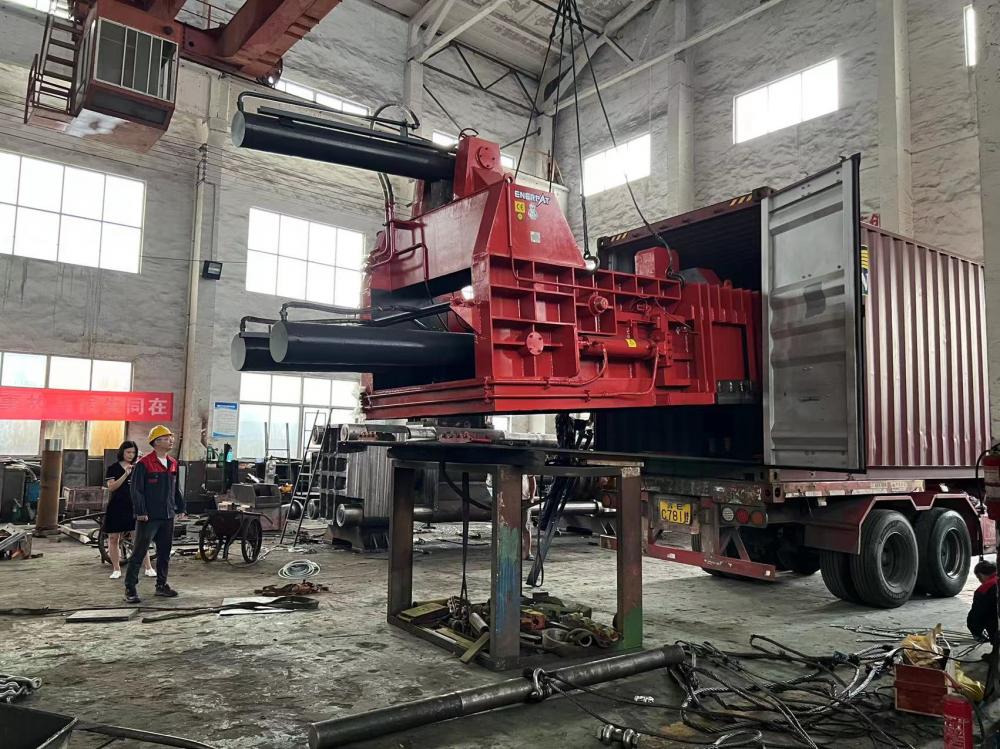 Aluminum Chips Recycling Machine Baler For Metal Scrap