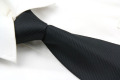 Corbata negra de moda