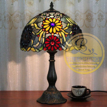 Modern table tiffany lamp factory,tiffany table lamp,lovely table tiffany lamp for hotel