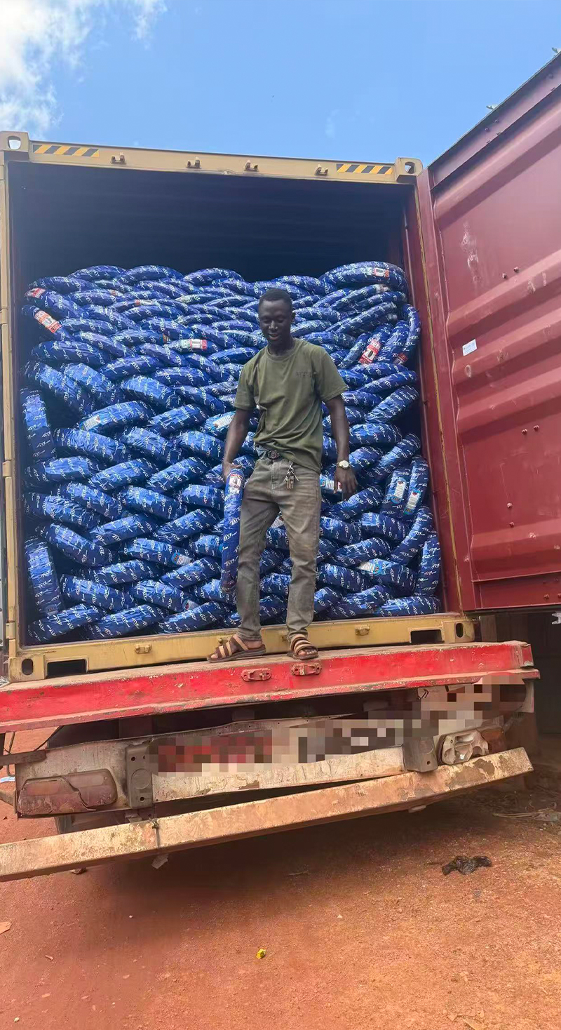 Deepening its presence in overseas markets and showcasing the strength of Chinese manufacturing, Rislone Tire successfully enters the African market.