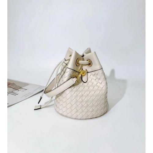 Bestselling Genuine Leather Women's Chain Bag Fashion Item