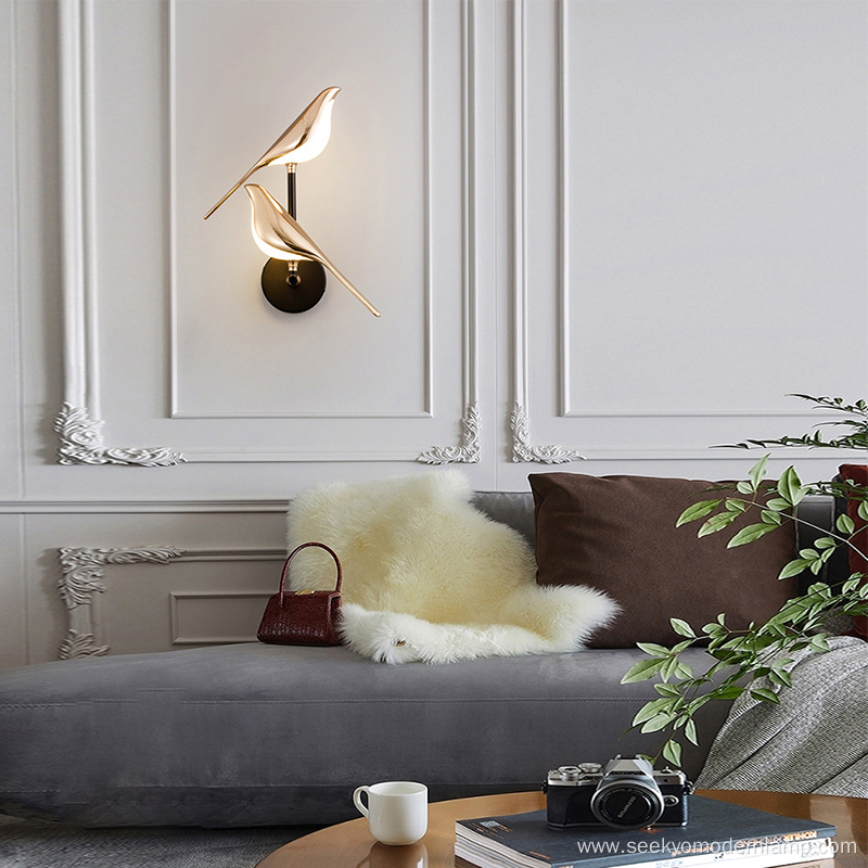 Nordic Modern Bionic Magpie Wall Lamp