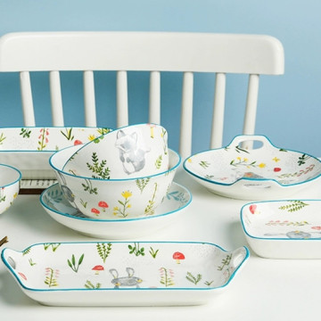 Design per animali carino set di stoviglie in ceramica per 4 con piatti a forma di cuore e ciotole