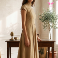 Gelbes A-Linien-Midikleid mit Stehkragen