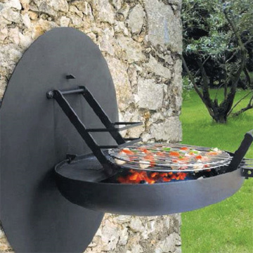 Wall gemonteerde intrekbare stalen vuurplaats barbecue grill