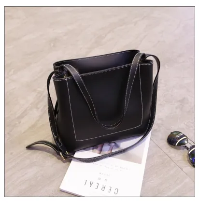 Middle-aged single shoulder bag soft skin mother bag