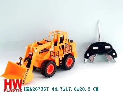 R/C farm tracker W/charger &amp; batteries