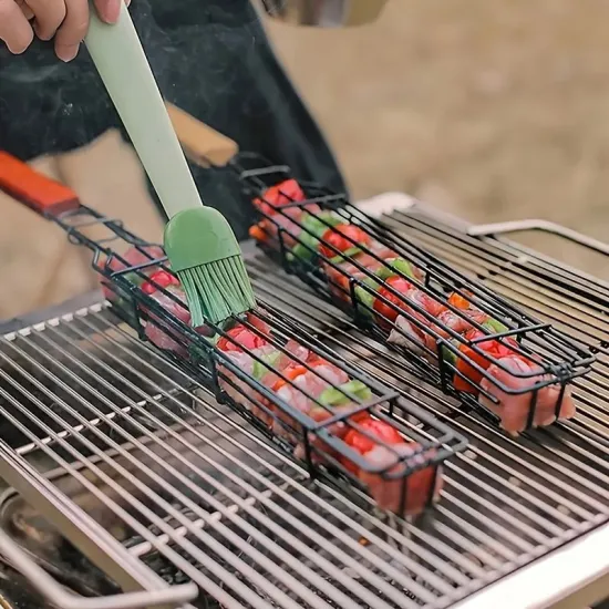 Customization cyclic utilization bbq grill basket mesh skewers BBQ tool wood handle Non Stick Kabob Grilling Basket for hot dog