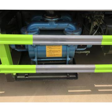 4x2 เครื่องดูดฝุ่นรถบรรทุกทำความสะอาด Pubic Sewer Pipe Truck