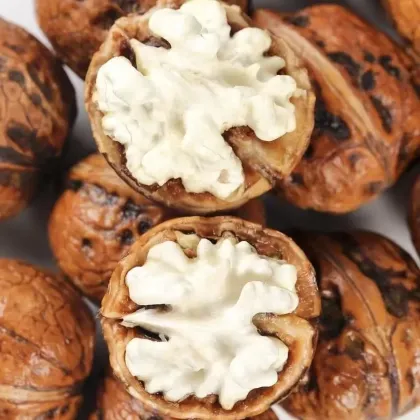 100% Natural Walnut for Healthy Snacking